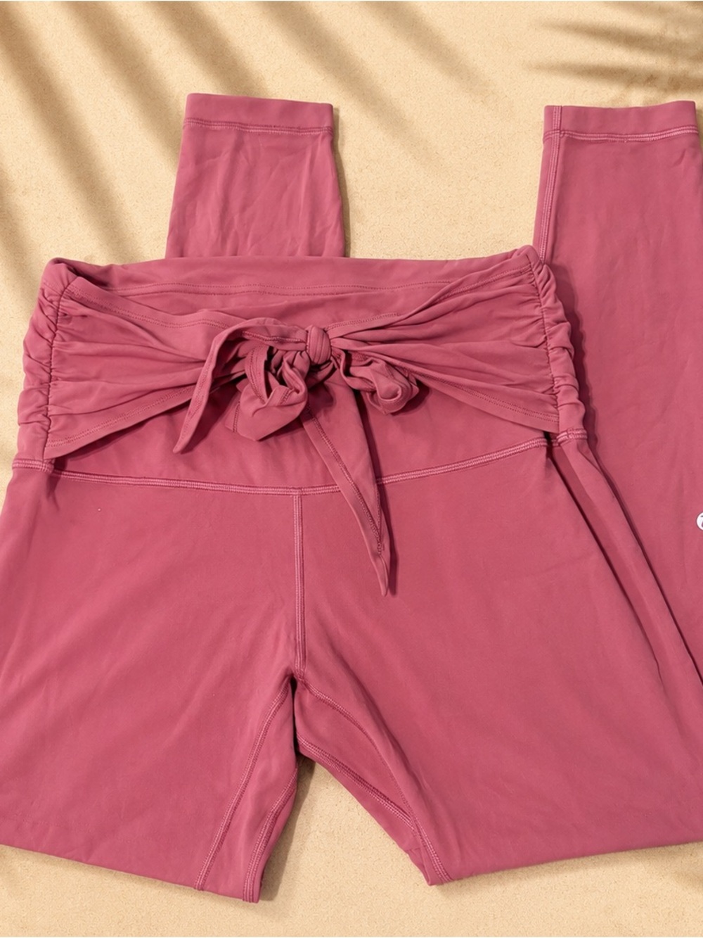 Lululemon align leggings wrap waist - Picture 2 of 3